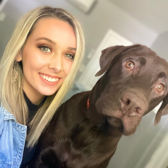 Meet your Posher, Emily - Picture 1 of 1